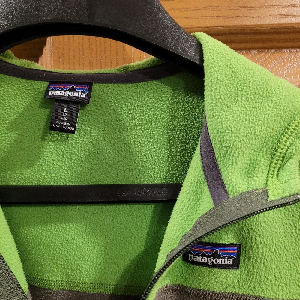 Patagonia Youth Large Jacket - Picture 2 of 4